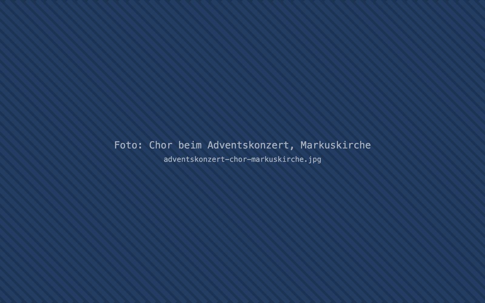 Foto: Chor beim Adventskonzert, Markuskirche